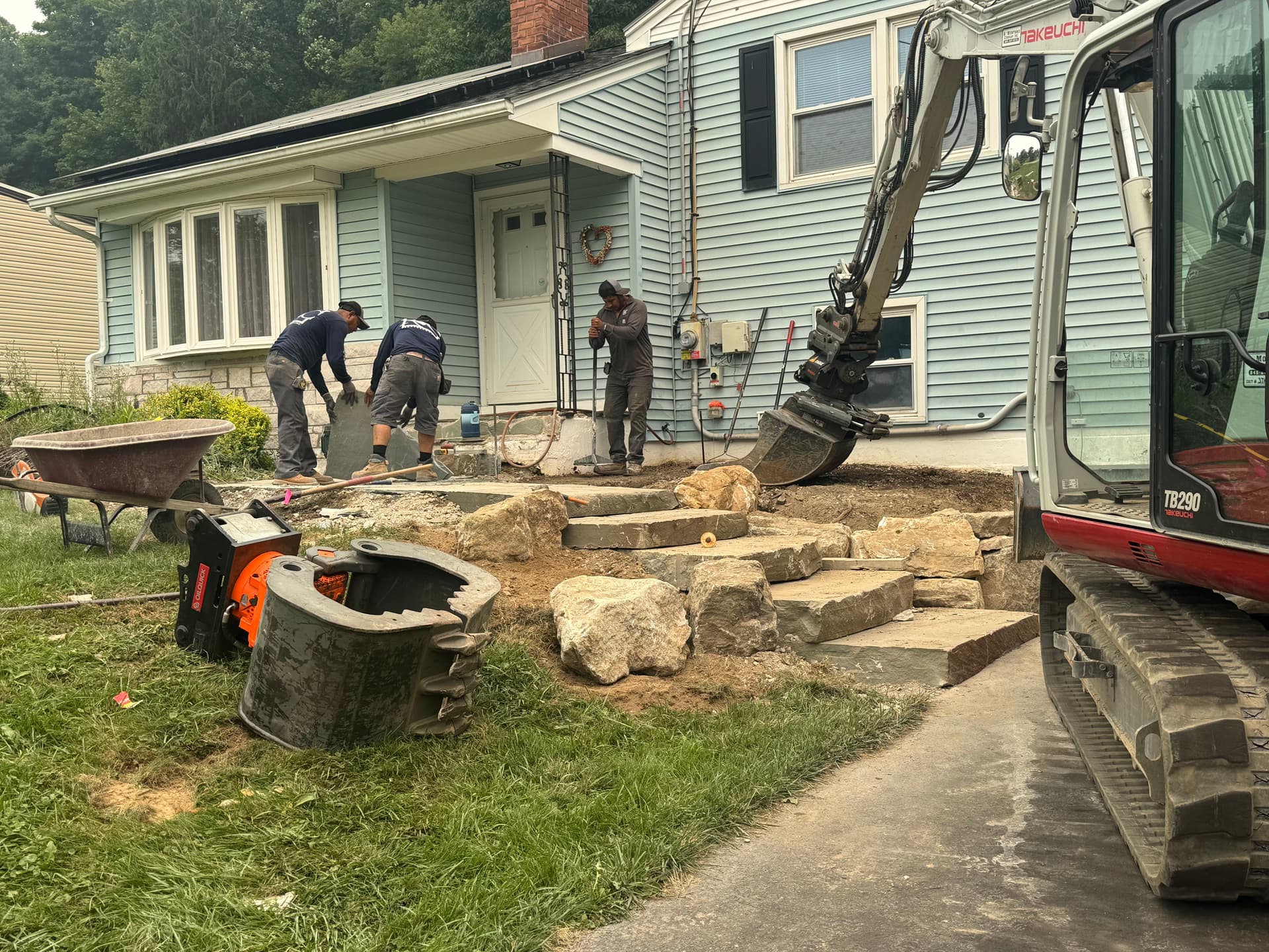Gallery photos for Natural Stone Steps and Patios Built Right From the Ground Up: Image #2