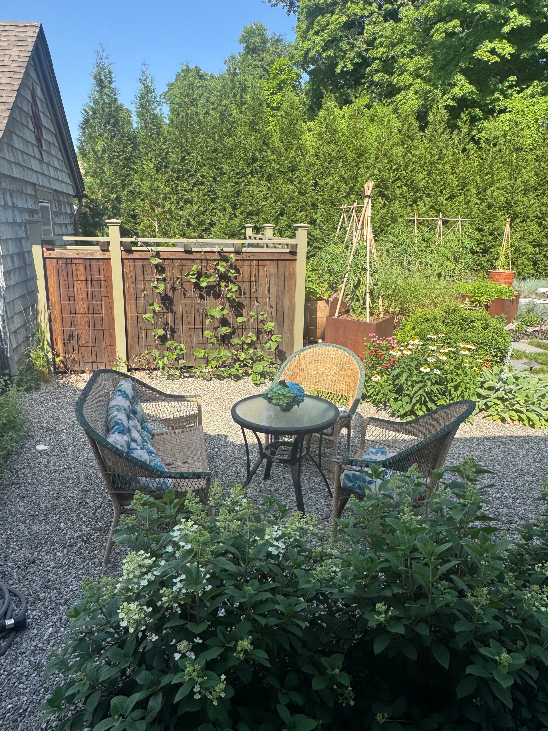 Gallery photos for Landscape Design With Texture and Character That Lasts: Image #2