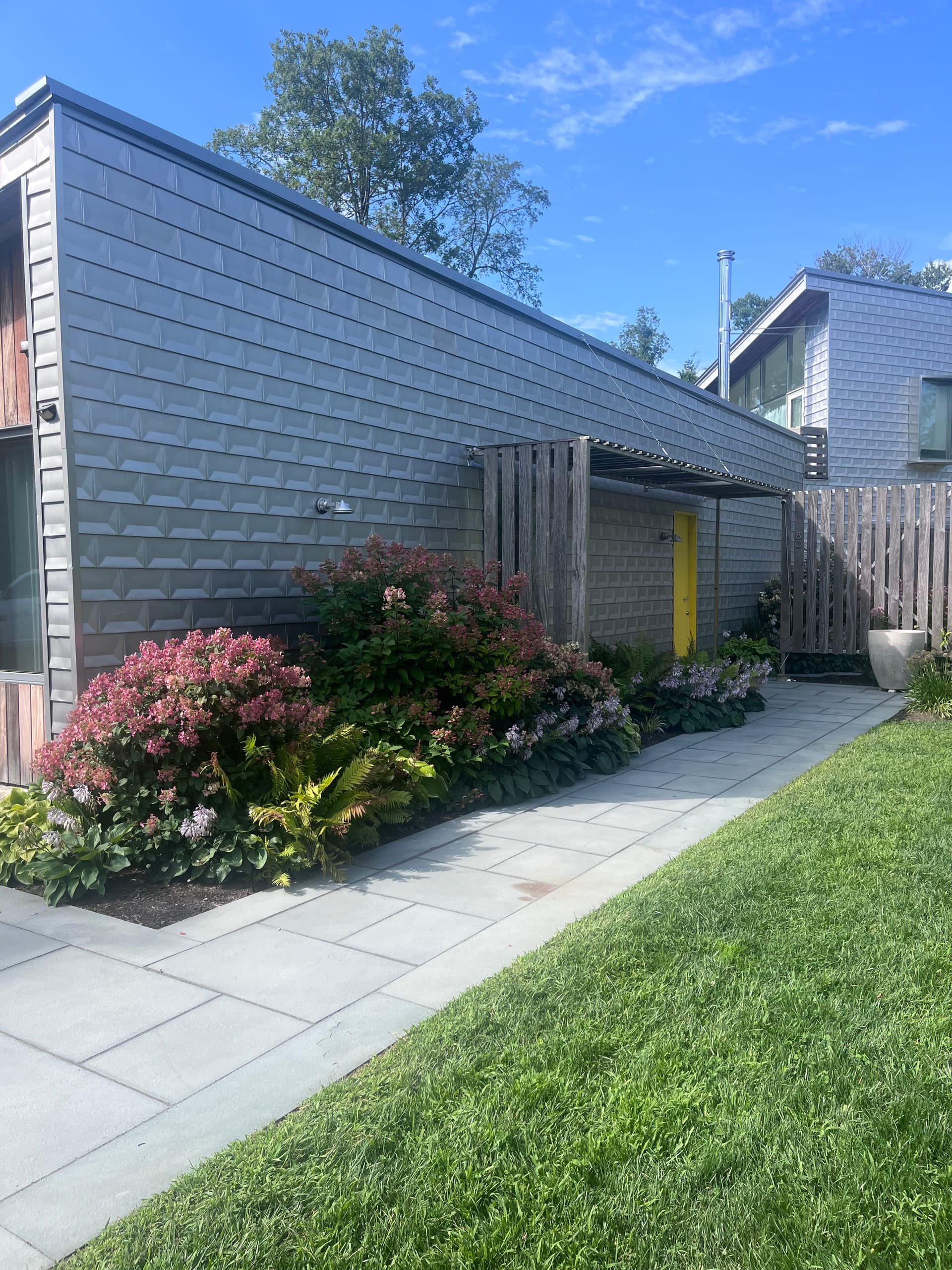 Gallery photos for Bluestone, Landscape Walls, and Planting Beds Done Right: Image #2